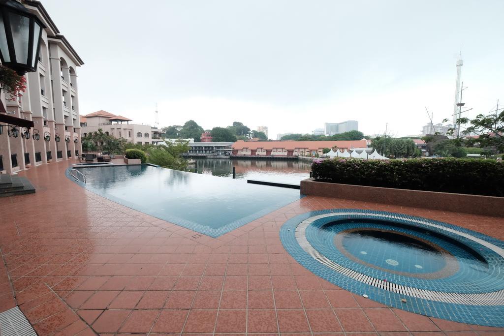 Luxury On Melaka River Экстерьер фото